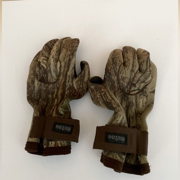 Gates REALTREE Camo Grip Adjustable Wrist Secure Fit Medium Hunting Gloves - Picture 11 of 11